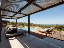 Porto Cali, Earthy Retreat Amidst Nature by etouri