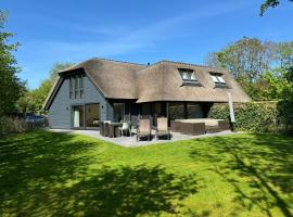 Vakantiewoning Oerd Ameland, casa rústica em Ballum