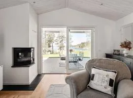 Seaside Serenity, Modern Family Retreat