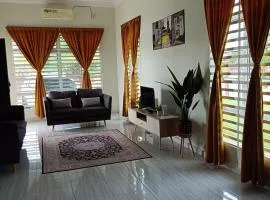 Homestay Haji Din Tronoh Perak