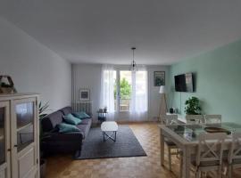 Appartement spacieux et cosy, apartment in Valence