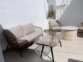 Ether Hydra-Aesthetic Residence，位于伊兹拉的酒店