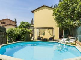 Camaiore House With Pool, La Casa Dei Ricci, Hotel in Camaiore