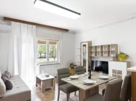 Spacious and cozy apartment with garden near Pula