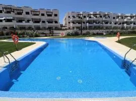 Casa Soleada Piso con 3 dormitorios piscina compartida y jardín
