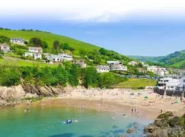 Combe Martin ! By the Water ! WiFi !