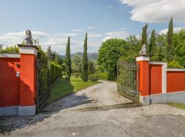 HOME HILL, alloggio vicino alla spiaggia a Capannori