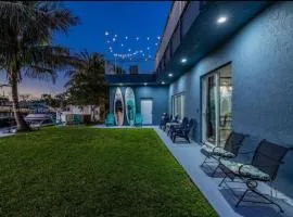 Hot Tub! Roof Top! Firepit! Boat Dock!