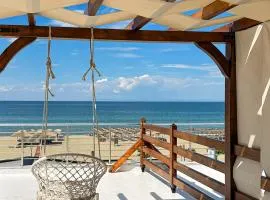 Deos Suites