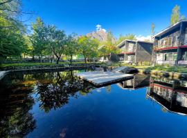 Apricot Spring Resort, hotel in Skardu