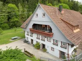 Ferienwohnung im Hof 120qm