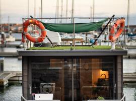 The Homeboat Company Sant'Elmo-Cagliari, hotelli Cagliarissa