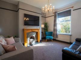 Spacious Town House, hotell i Lytham St Annes