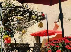 Beau studio indépendant pour 2 personnes dans village provençale