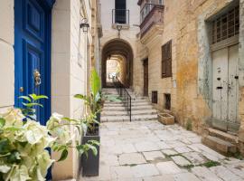 The Hidden Gem Guest Accommodation In Malta, вариант проживания в семье в городе Cospicua