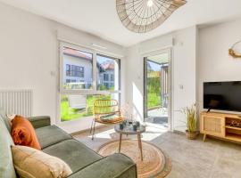 Le Cali - idéalement situé à 150m du lac, hotel in Duingt