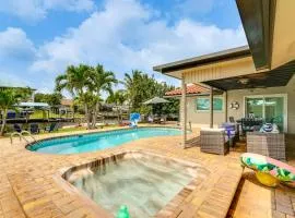 Waterfront Fort Myers Home Private Pool and Dock