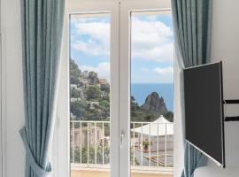 Casa Levante Luxury Apartments Capri, отель в Капри