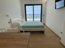 Casa Vacanza Acquamarina, hotel v destinaci Porto Torres