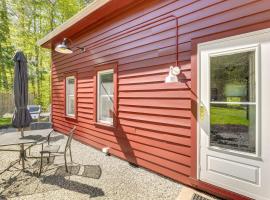 UpdatedandPet-Friendly Cabin By Hikes and Woodstock!, hotell med parkering i Bearsville