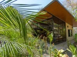 Casa Cabo Blanco Mal Pais