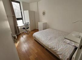 Amber room - 20 min to Paris, privat indkvarteringssted i Créteil