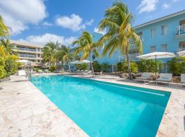 Dolphin Suites & Wellness Curacao, hotell nära Mambo Beach, Willemstad