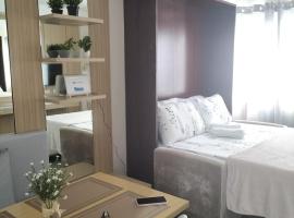 Cozy1233 studio at The Persimmon، منتجع في مدينة سيبو