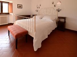 Begonia appartamento in villa, διαμέρισμα σε Macerata