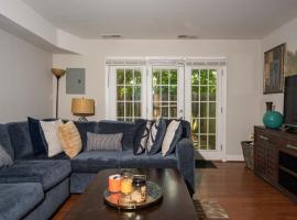 Magnificent 2 Bedrooms and 2 Baths, serviced apartment sa Charlotte