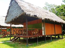 Curaka Lodge Expedition, nakvynės namai mieste Ikitosas