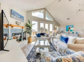 Oceanfront Ponte Vedra Beach Home with Deck and Views!, cottage in Ponte Vedra Beach
