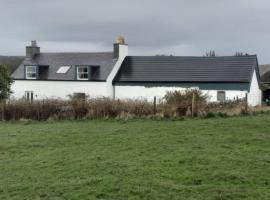 ISLE OF GIGHA FARM HOUSE, cottage in Ardminish