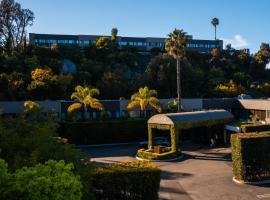 Luxe Sunset Boulevard Hotel: Los Angeles, J. Paul Getty Müzesi yakınında bir otel