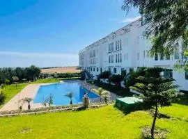 Luxurious holiday apartment achakar pool &beach