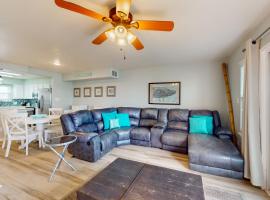 Blue Crab Bungalow, holiday home in Padre Island