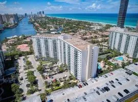 Sunny Isles Condo very close to the Beach with amenities