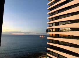 Flat Particular em Blue Tree Towers Beira Mar Fortaleza, hotel sa Fortaleza