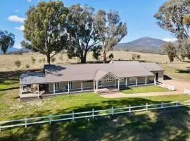 Merrigums - Merrijig - Sleeps 12