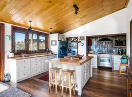Pinerock Hosted by NZSIR Luxury Rental Homes