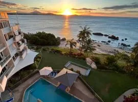 Coral Cove Apartments - Absolute Beachfront Resort Bowen