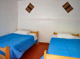 Fun Packers Hostel: Cusco şehrinde bir pansiyon