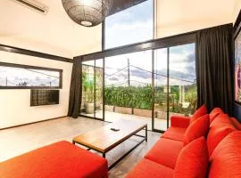 Modern Spacious Loft 200m From The Beach Canggu