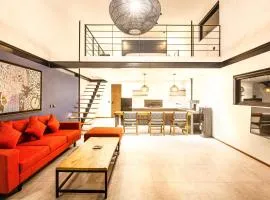 Modern Spacious Loft 200m from the beach Canggu