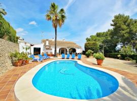 Finca Coello - charming, Spanish finca style holiday villa in Benissa, feriebolig i Benissa