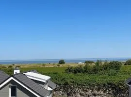 Seagull Sea View Modern Retreat