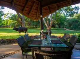 Kubu Safari Lodge, puhkemajake Hoedspruitis