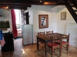 Maison Casal, hotel in Campestre-et-Luc