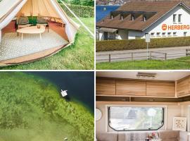 슈테크보른에 위치한 글램핑장 Strandbad Steckborn mit Herberge, Camping & Glamping