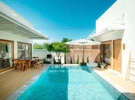 Sunn Lay Pool Villa, cottage di Ban Hat Chao Samran
